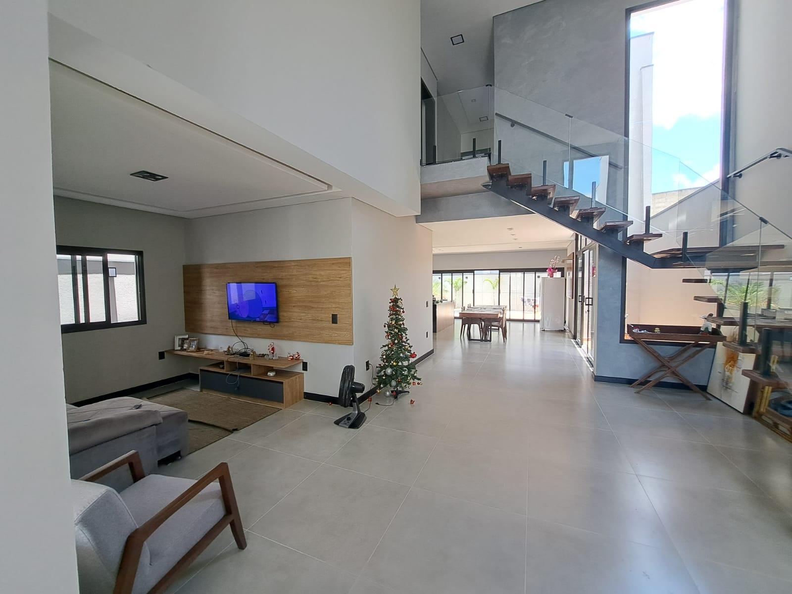 Casa de Condomínio à venda com 4 quartos, 290m² - Foto 3