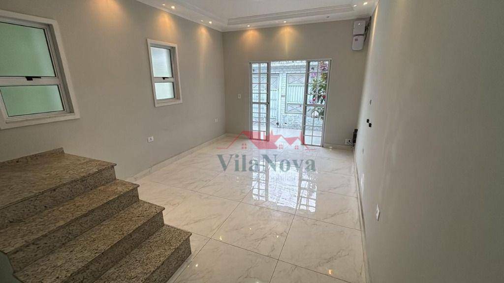 Sobrado à venda e aluguel com 3 quartos, 208m² - Foto 1