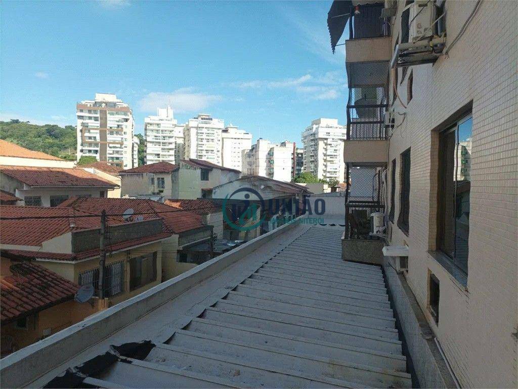 Apartamento à venda com 2 quartos, 70m² - Foto 6