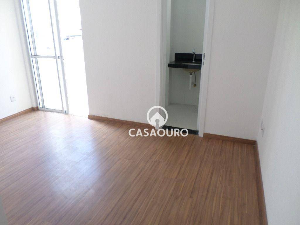 Apartamento à venda com 2 quartos, 68m² - Foto 4