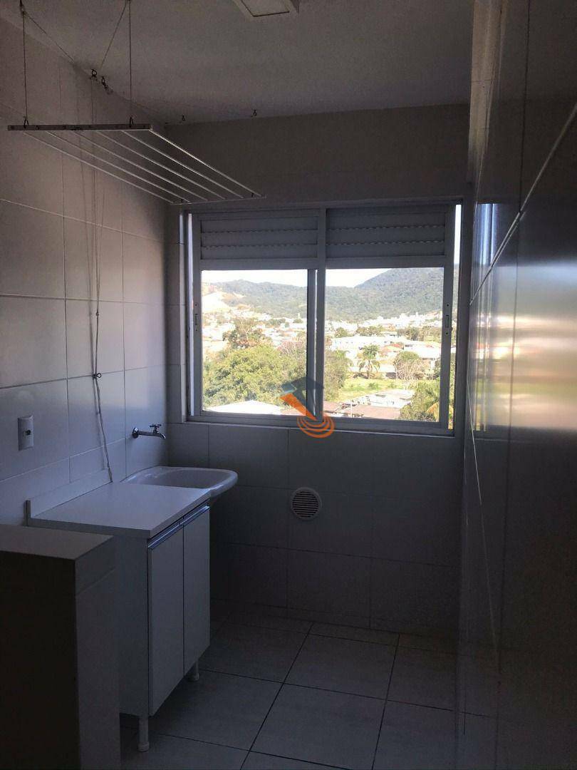 Apartamento à venda com 2 quartos, 64m² - Foto 14