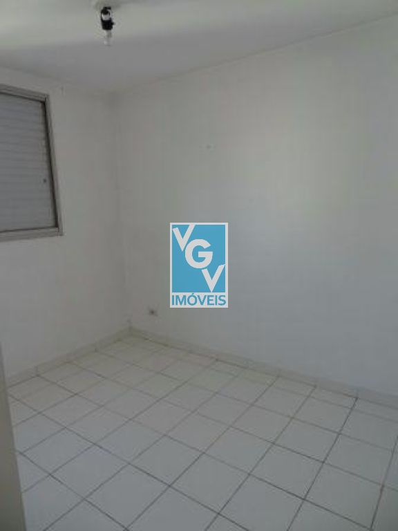 Apartamento à venda com 2 quartos, 63m² - Foto 11