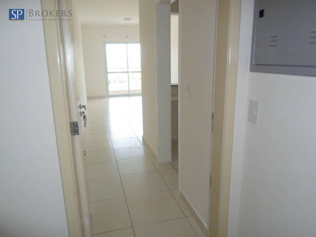 Apartamento para alugar com 2 quartos, 68m² - Foto 11