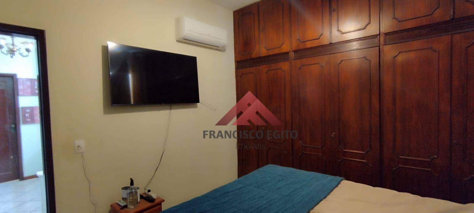 Casa à venda com 4 quartos, 190m² - Foto 15