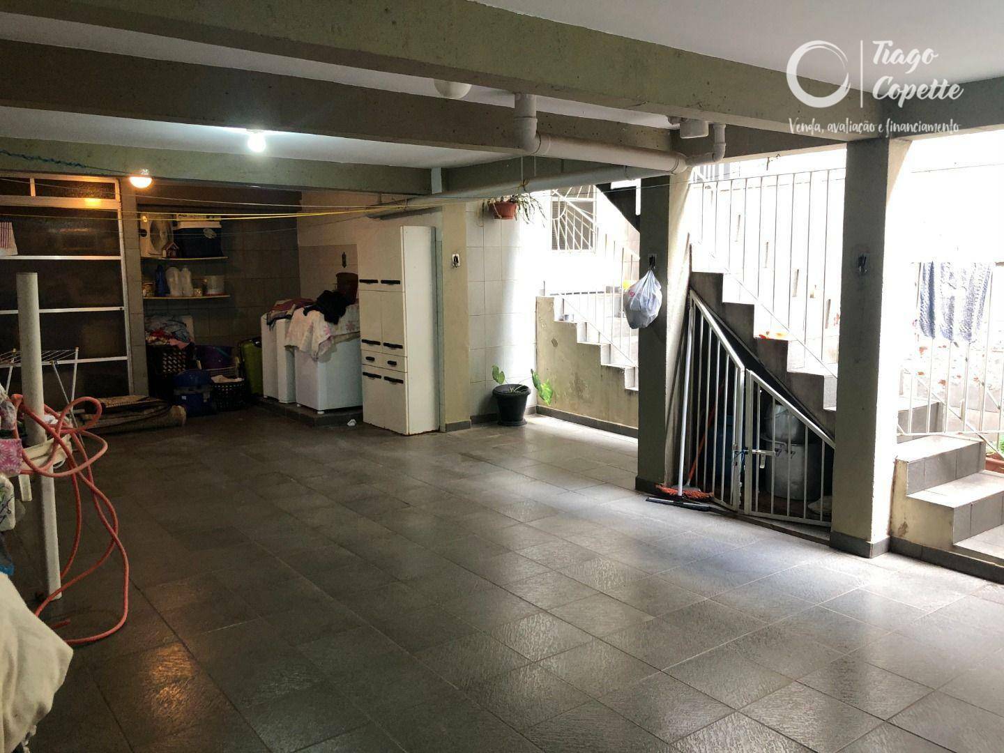 Casa à venda com 4 quartos, 242m² - Foto 36