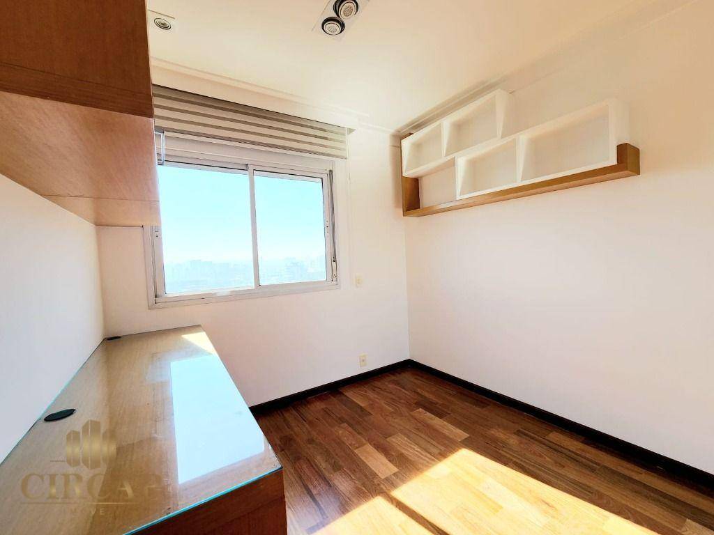 Apartamento à venda e aluguel com 3 quartos, 135m² - Foto 17