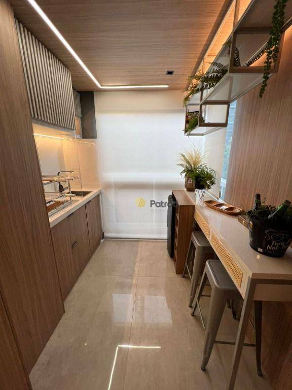 Apartamento à venda com 2 quartos, 58m² - Foto 5