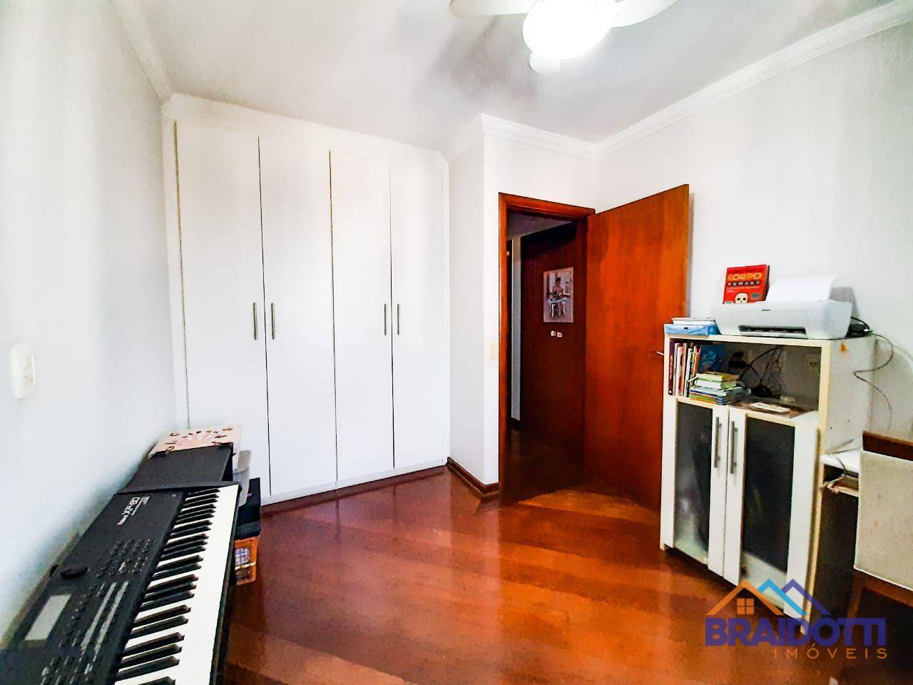 Apartamento à venda com 3 quartos, 145m² - Foto 5