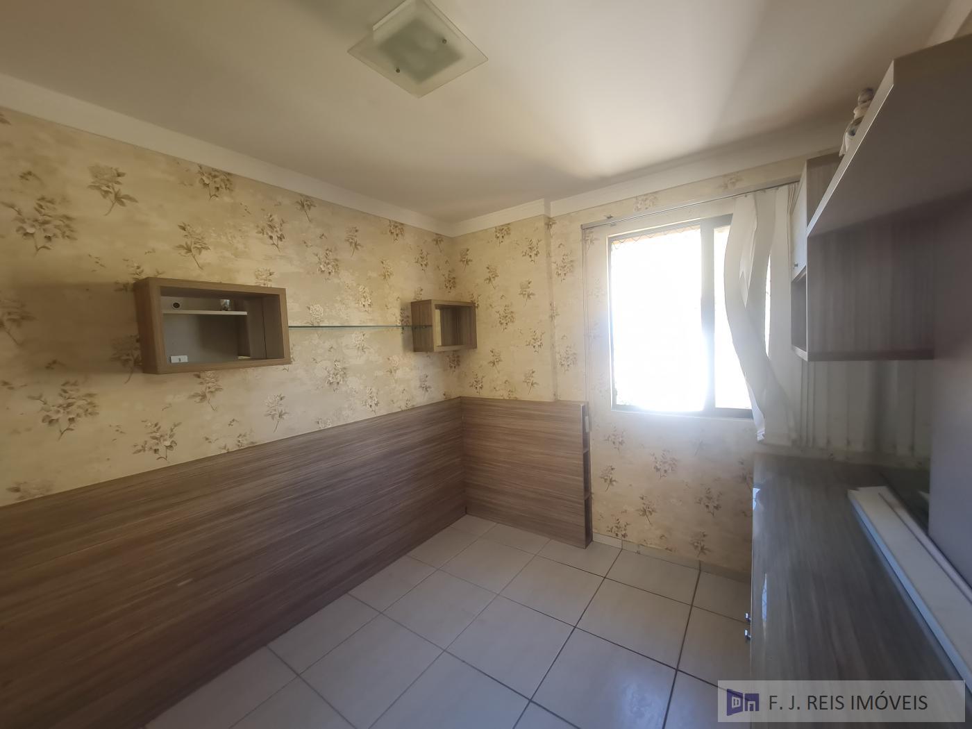 Apartamento à venda com 3 quartos, 84m² - Foto 11