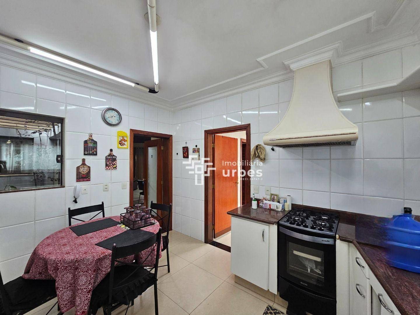 Casa à venda com 3 quartos, 280m² - Foto 21