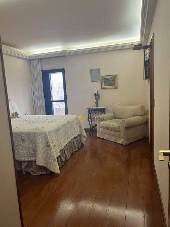 Apartamento à venda com 3 quartos, 136m² - Foto 43