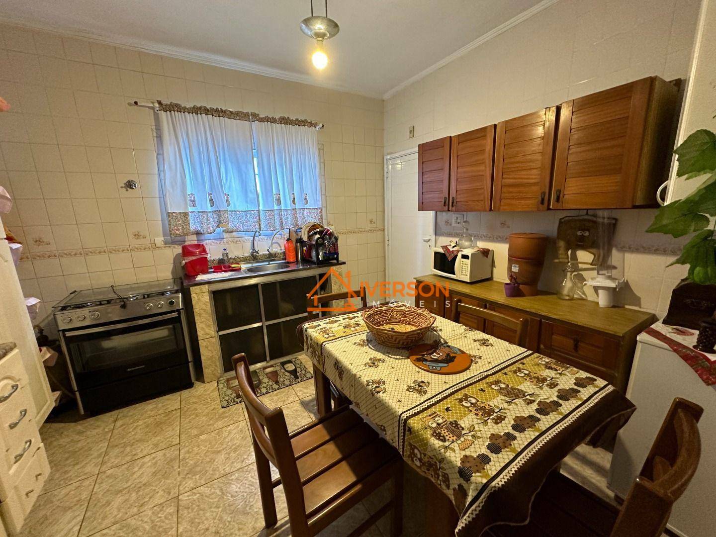 Casa à venda com 2 quartos, 99m² - Foto 6