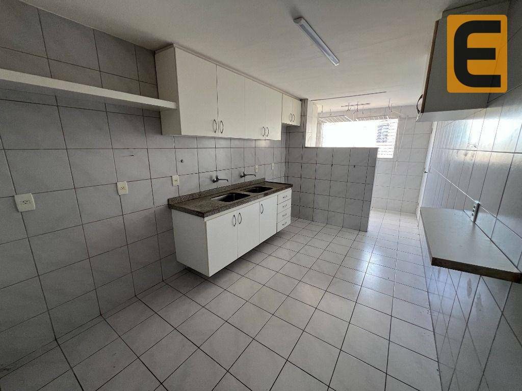 Apartamento à venda com 3 quartos, 118m² - Foto 18