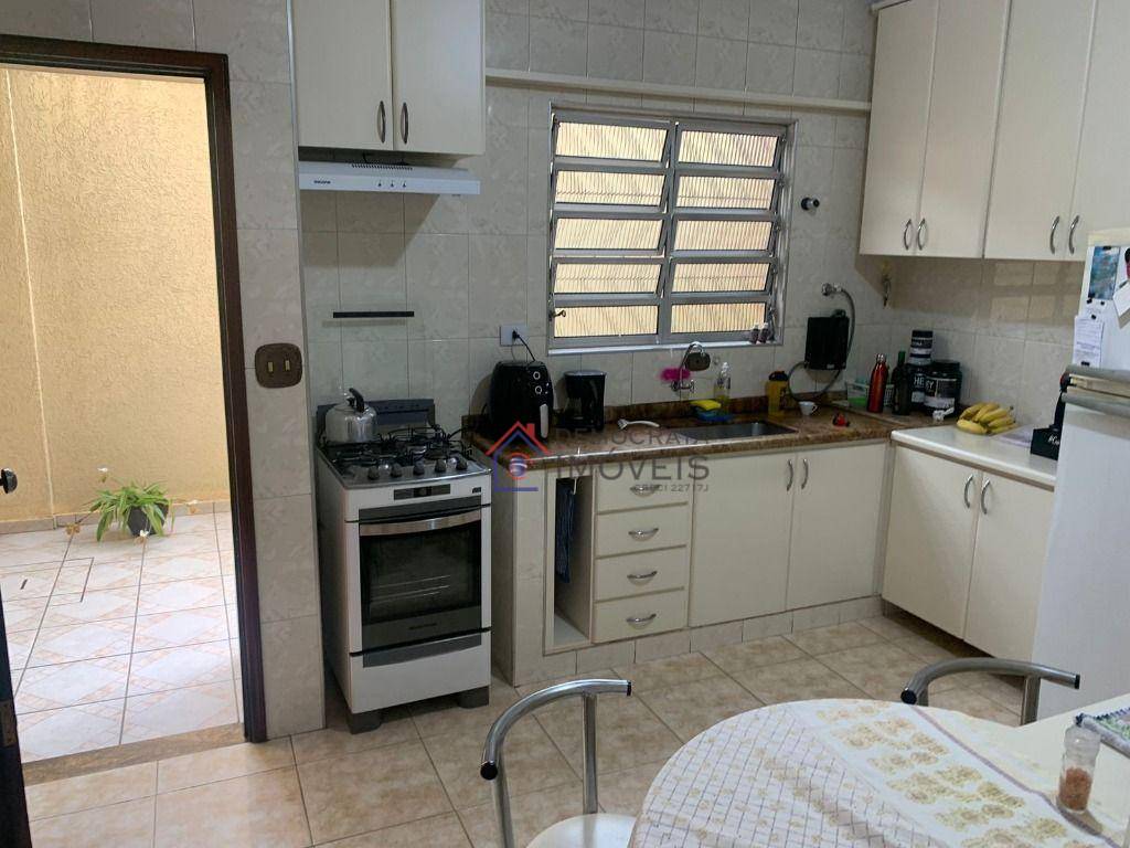 Sobrado à venda com 4 quartos, 180m² - Foto 6