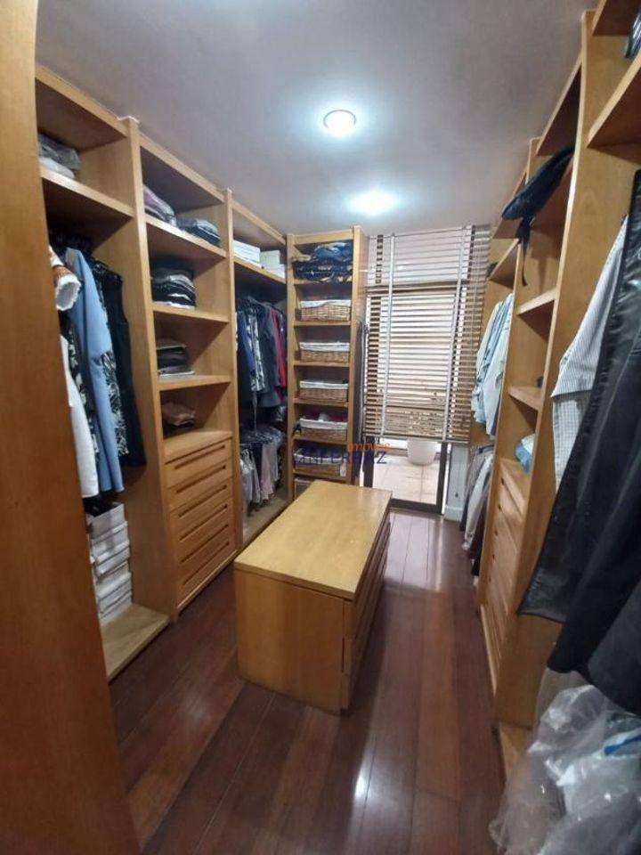 Apartamento à venda com 4 quartos, 254m² - Foto 10