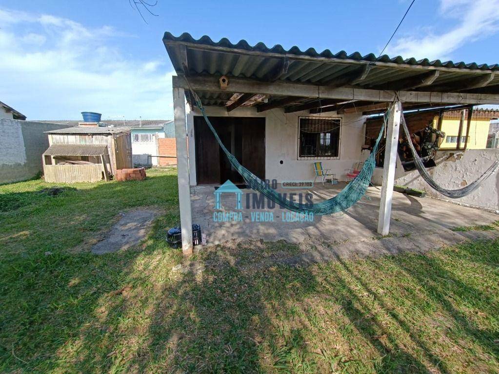 Casa à venda com 2 quartos, 50m² - Foto 2