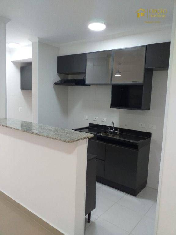 Apartamento à venda com 3 quartos, 76m² - Foto 3