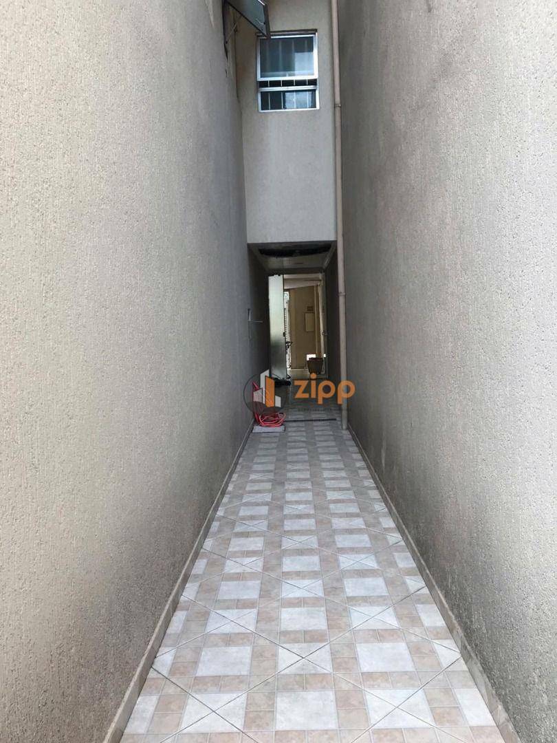 Sobrado à venda com 3 quartos, 204m² - Foto 2