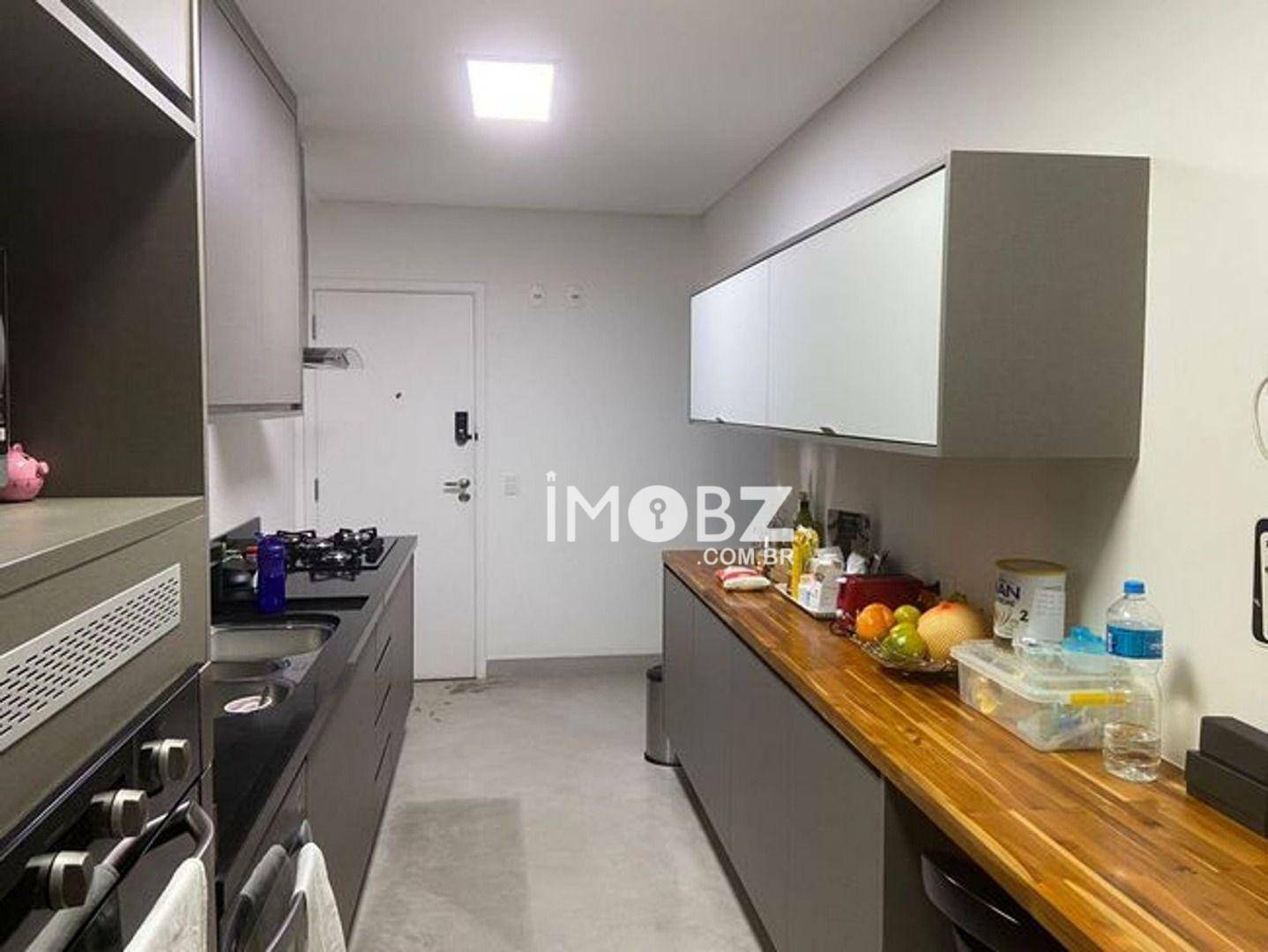 Apartamento à venda com 3 quartos, 156m² - Foto 9