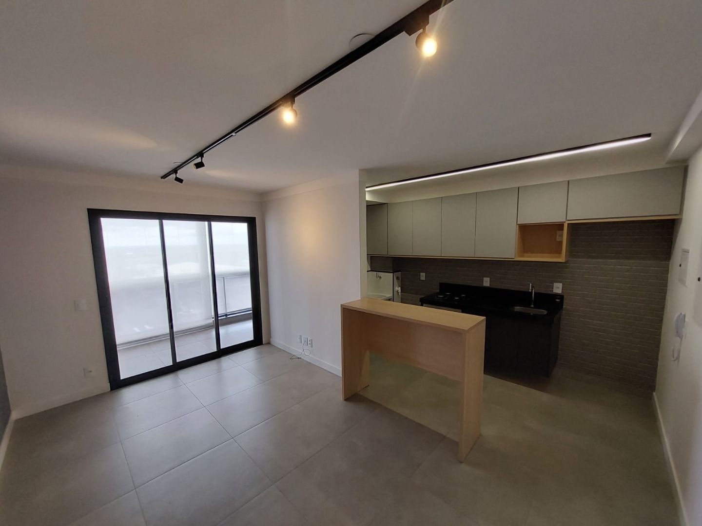 Apartamento para alugar com 2 quartos, 69m² - Foto 10