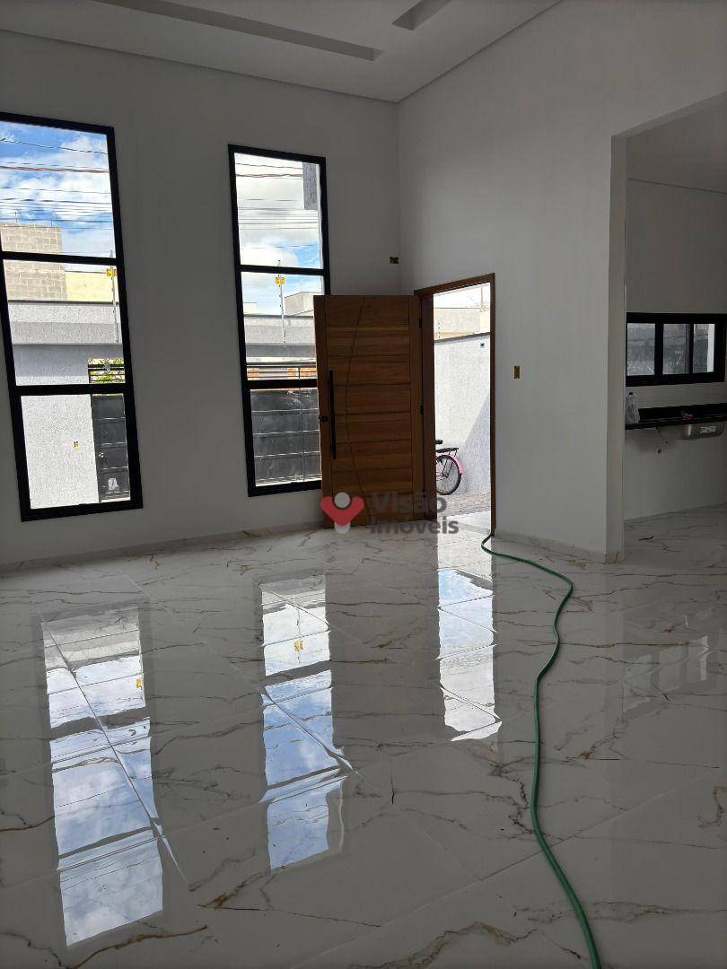 Casa à venda com 3 quartos, 112m² - Foto 3