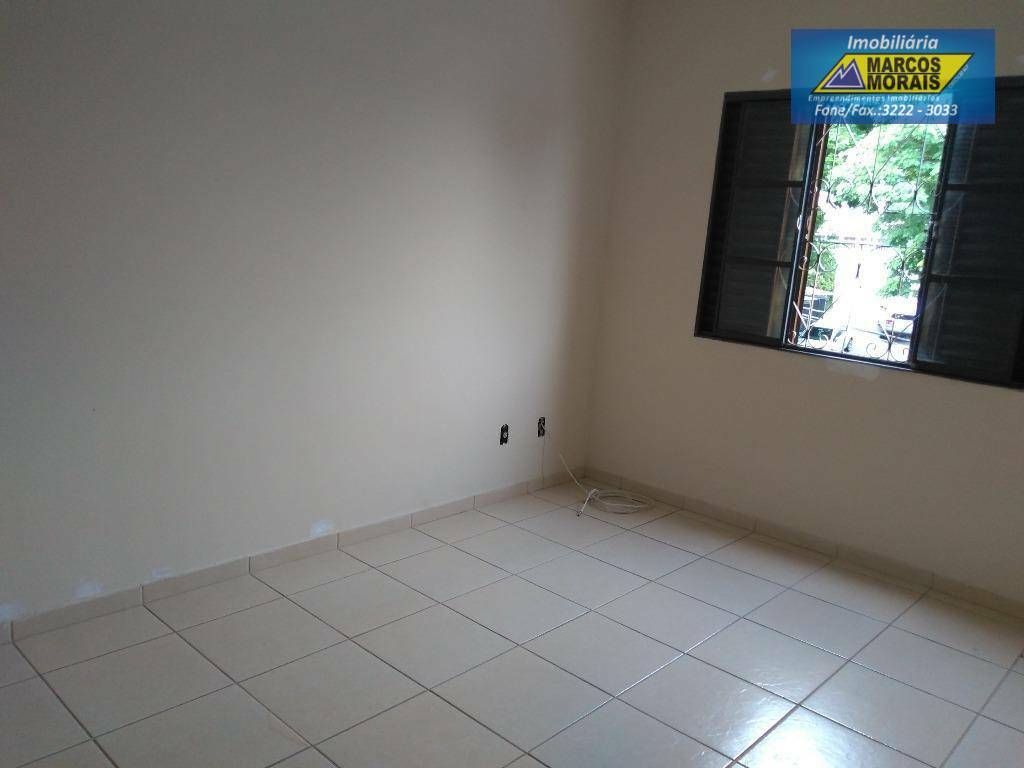 Apartamento à venda com 2 quartos, 60m² - Foto 5