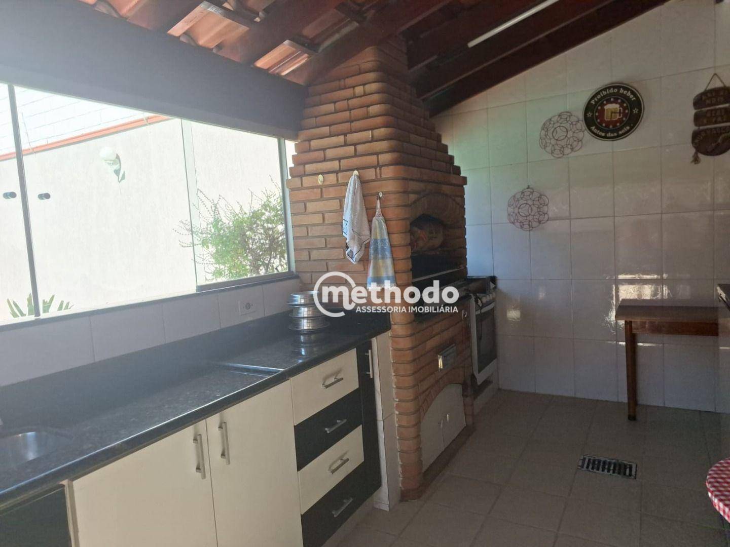 Casa à venda com 4 quartos, 330m² - Foto 32