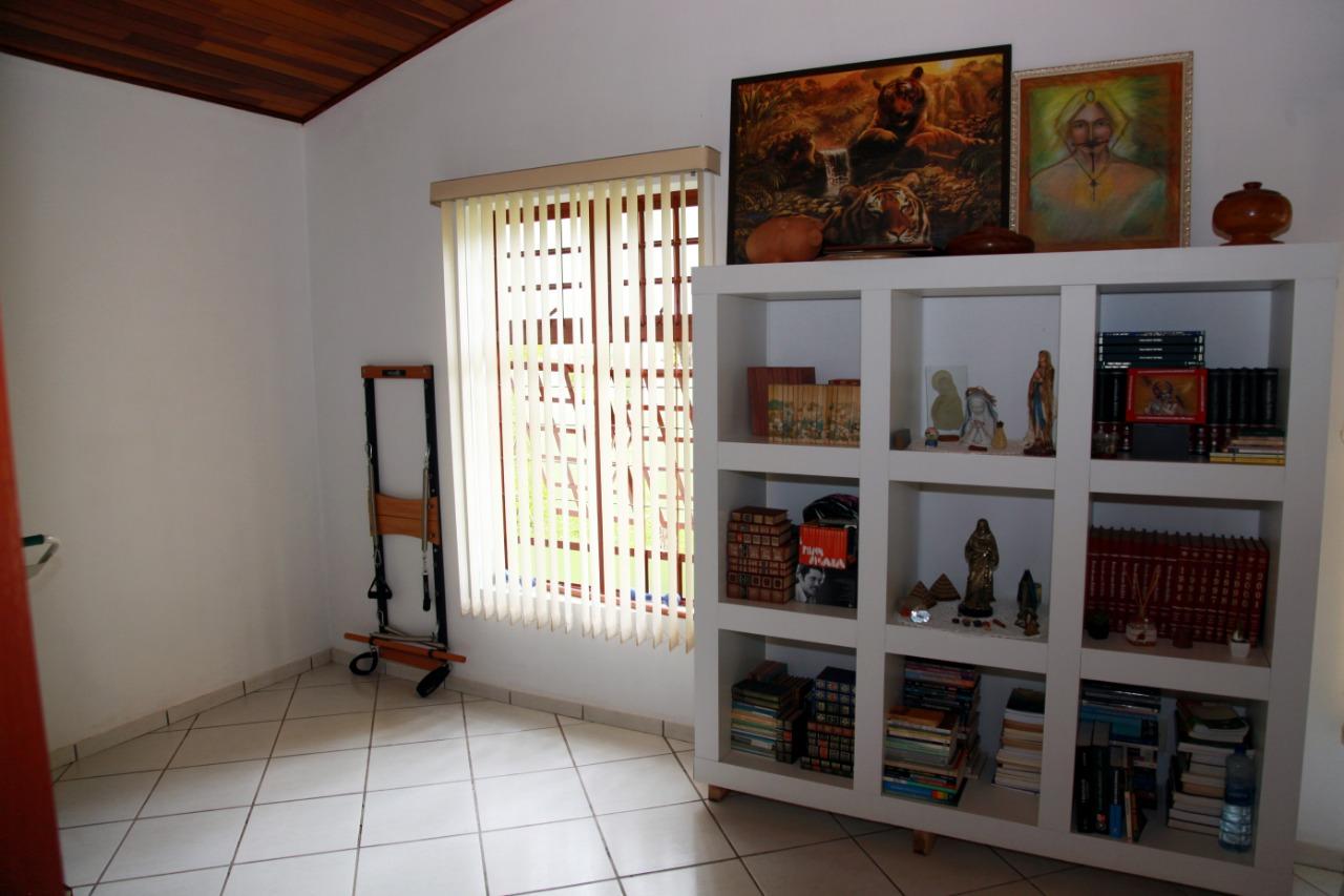 Chácara à venda com 3 quartos, 3m² - Foto 12