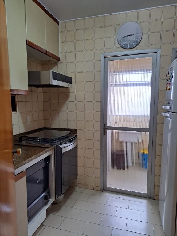 Apartamento para alugar com 2 quartos, 67m² - Foto 5