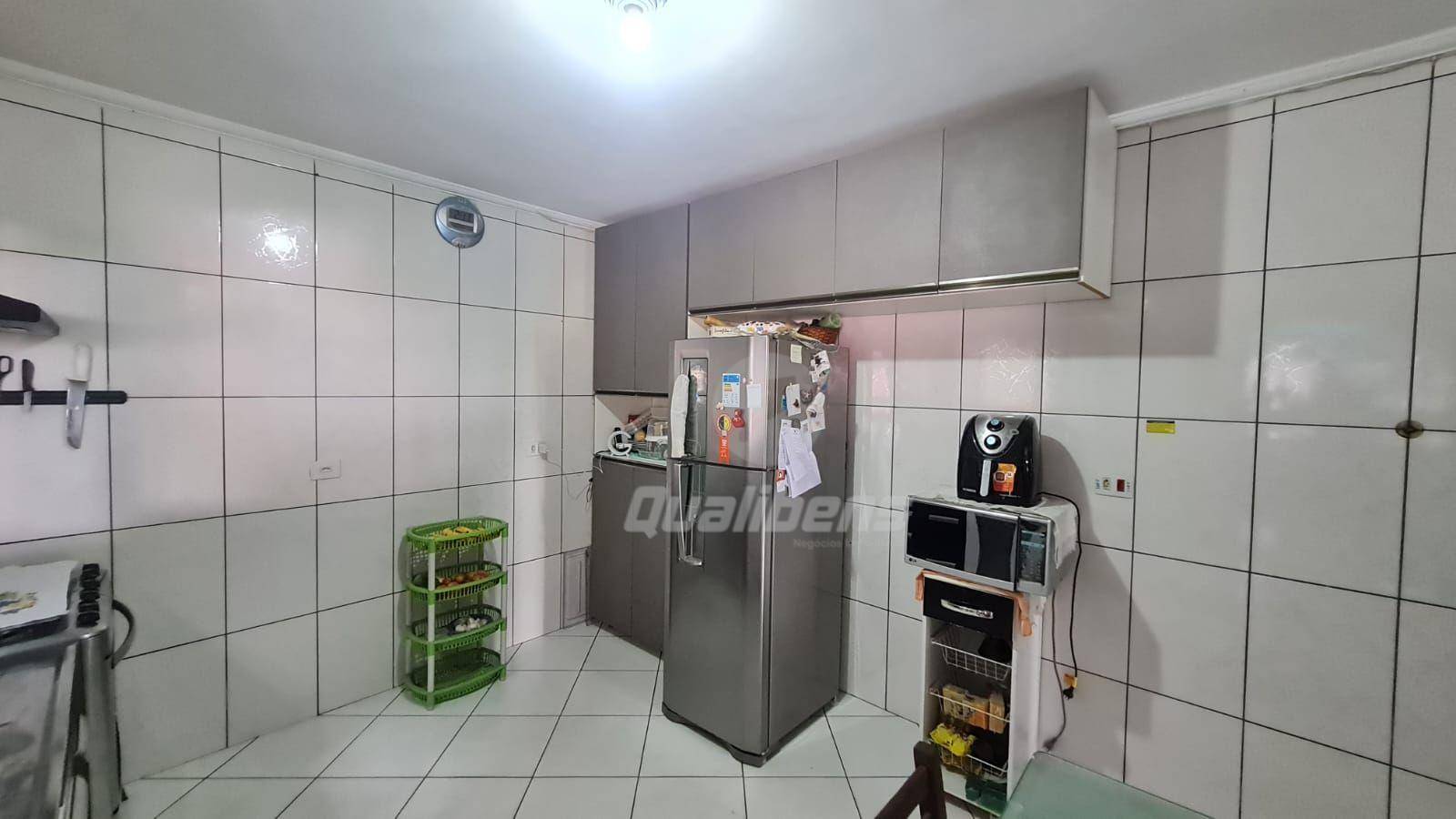 Sobrado à venda com 2 quartos, 76m² - Foto 4