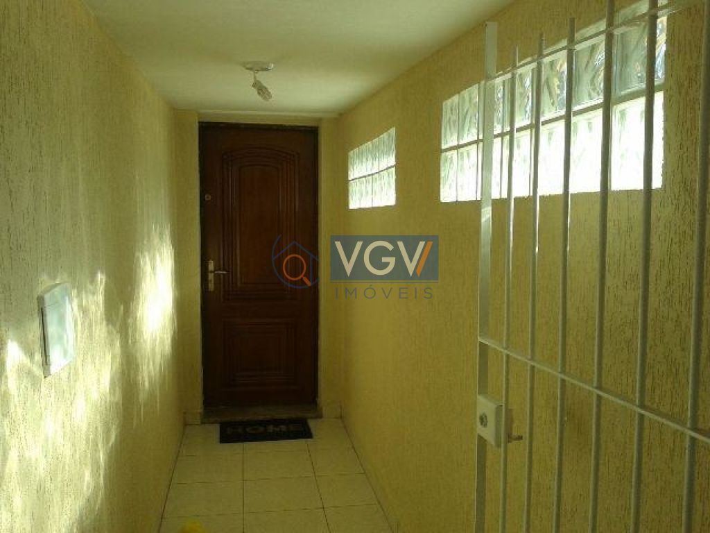 Casa à venda com 2 quartos, 120m² - Foto 8