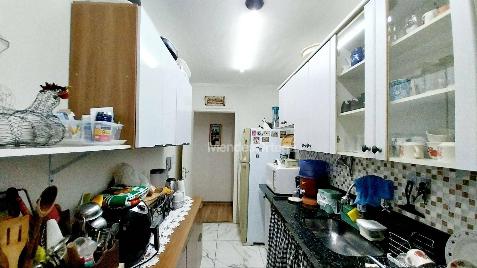 Apartamento à venda com 3 quartos, 86m² - Foto 11