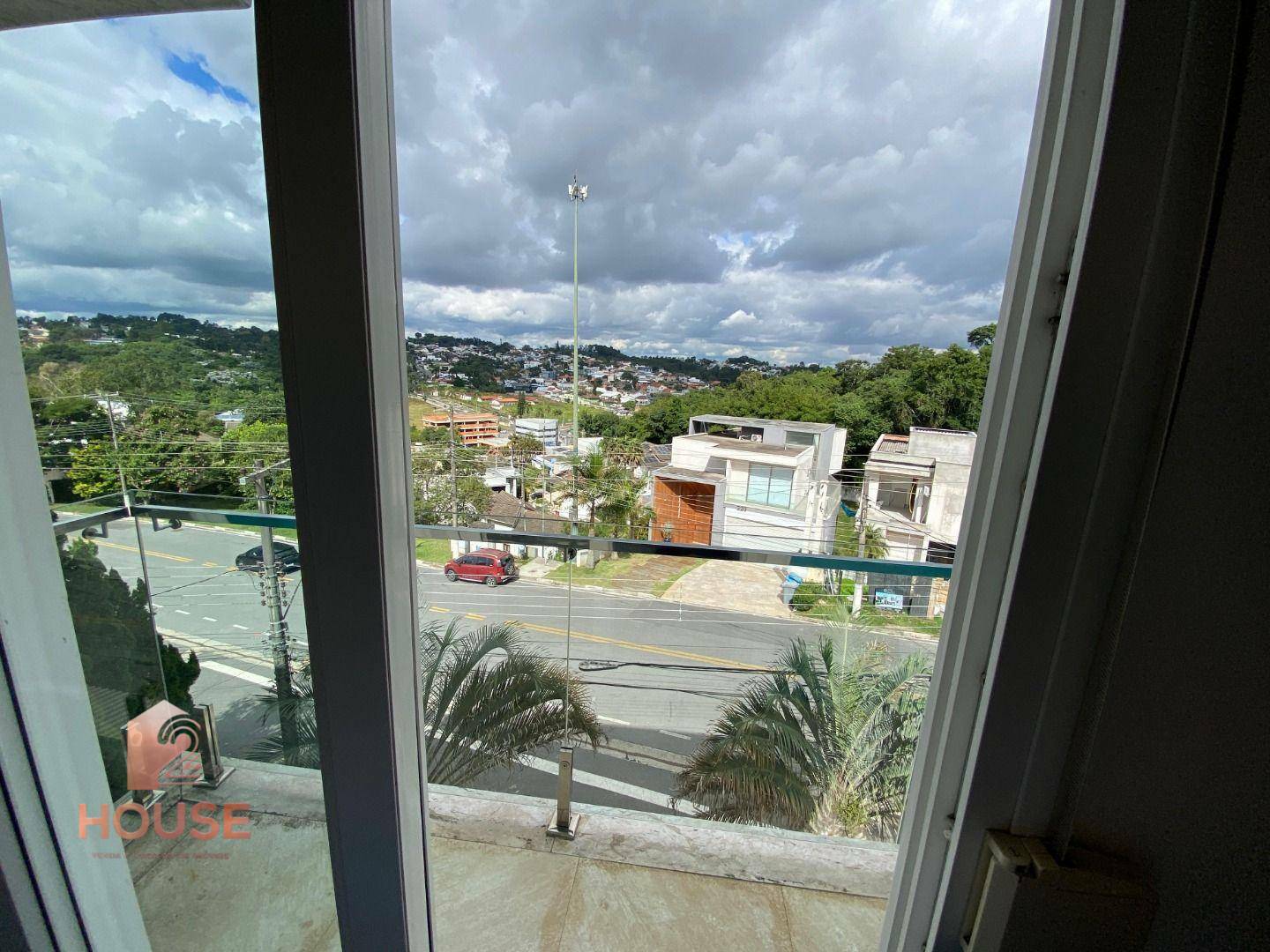 Casa de Condomínio para alugar com 4 quartos, 300m² - Foto 27