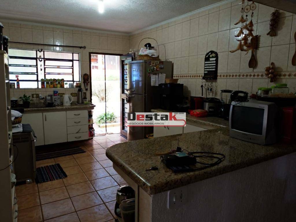 Chácara à venda com 5 quartos, 1000m² - Foto 16