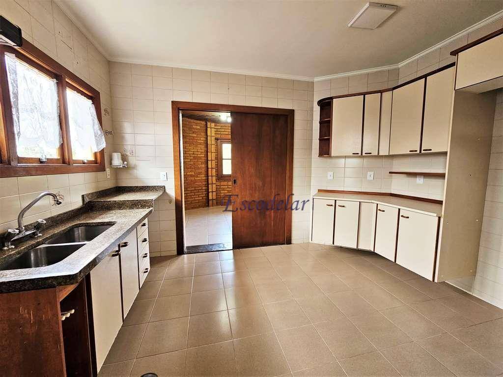 Casa de Condomínio à venda com 4 quartos, 351m² - Foto 13