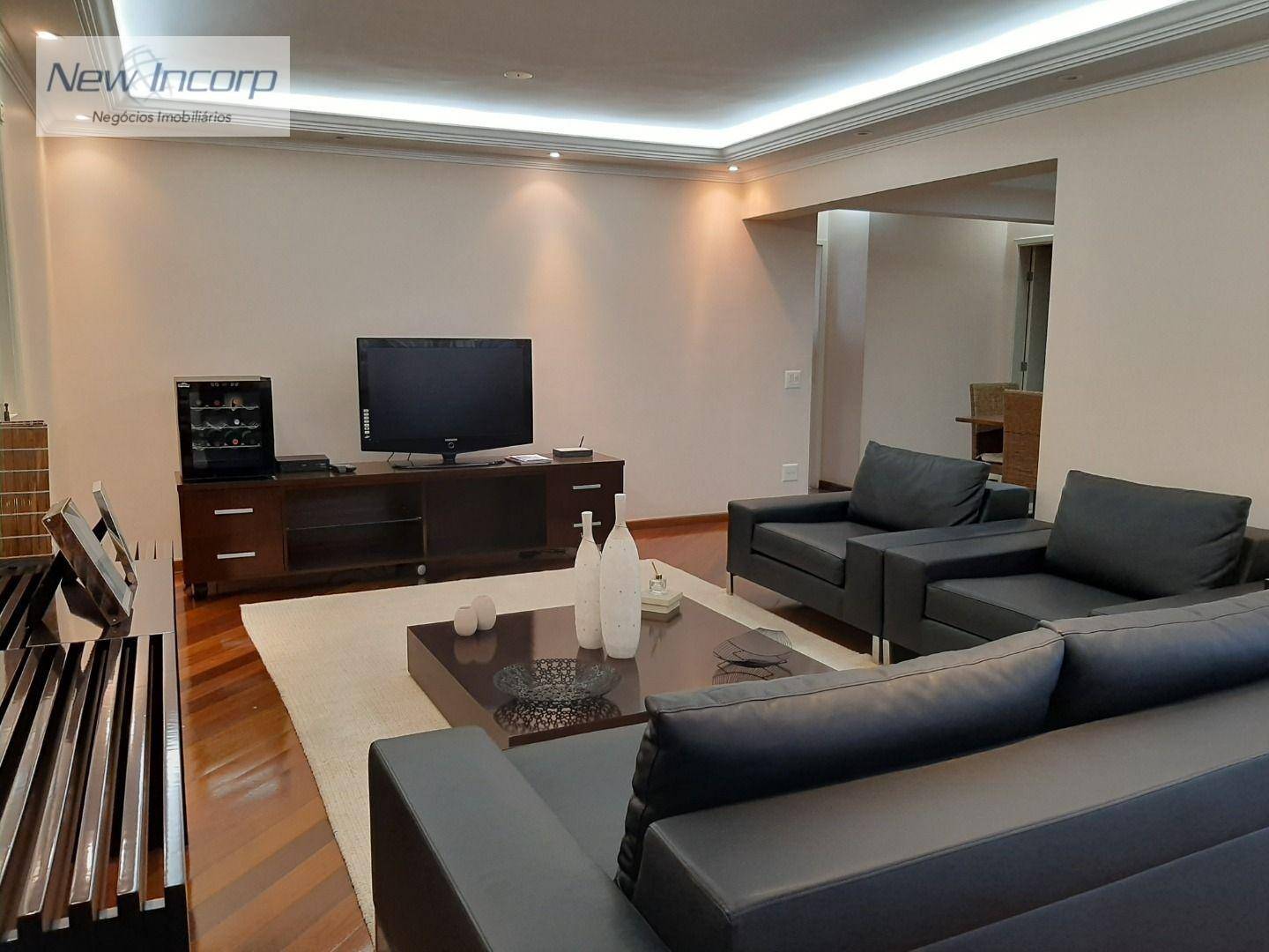 Apartamento à venda com 4 quartos, 152m² - Foto 1