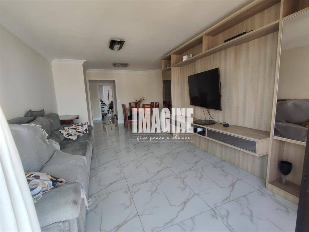 Apartamento à venda com 3 quartos, 125m² - Foto 5