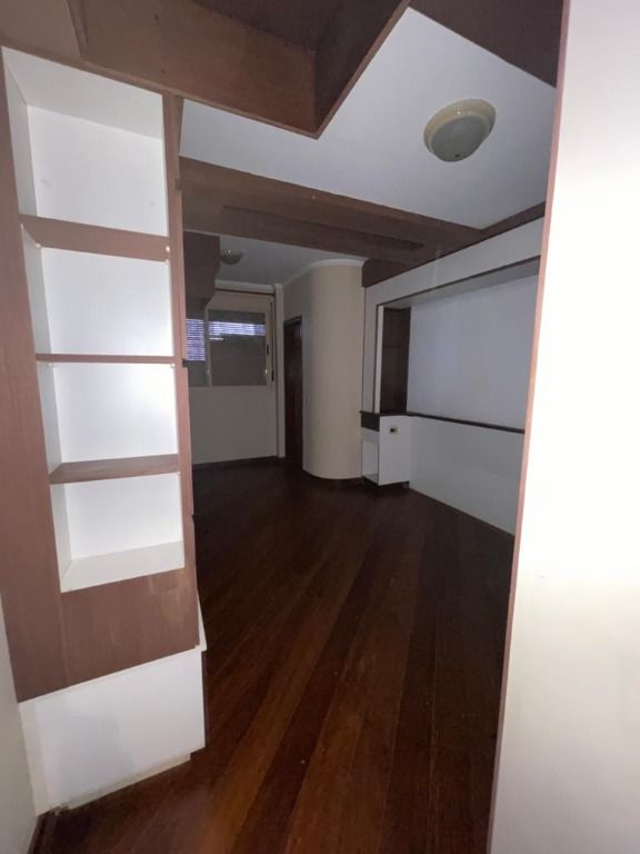 Apartamento à venda com 4 quartos, 340m² - Foto 16