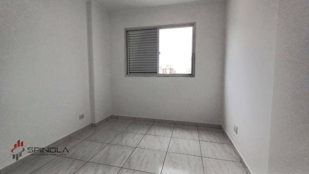 Apartamento à venda com 2 quartos, 62m² - Foto 13