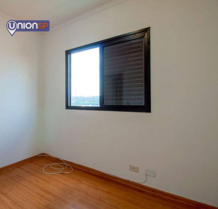 Apartamento à venda com 2 quartos, 68m² - Foto 7