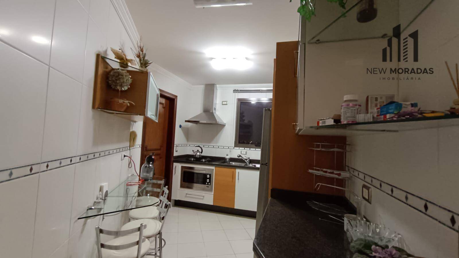 Apartamento à venda com 4 quartos, 149m² - Foto 11