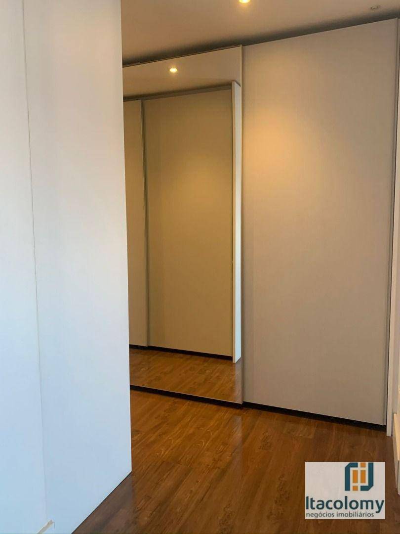 Apartamento à venda com 3 quartos, 202m² - Foto 25