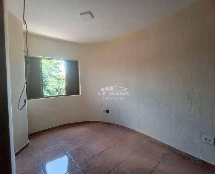 Casa para alugar com 3 quartos, 150m² - Foto 5