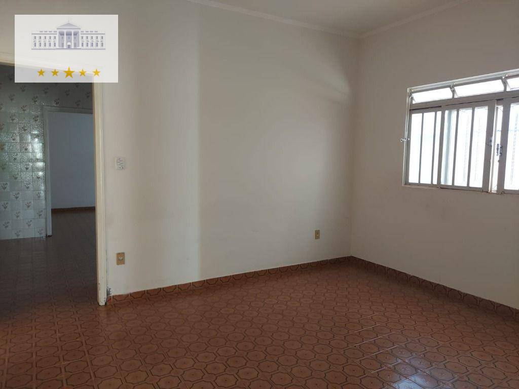 Casa à venda com 3 quartos, 237m² - Foto 14