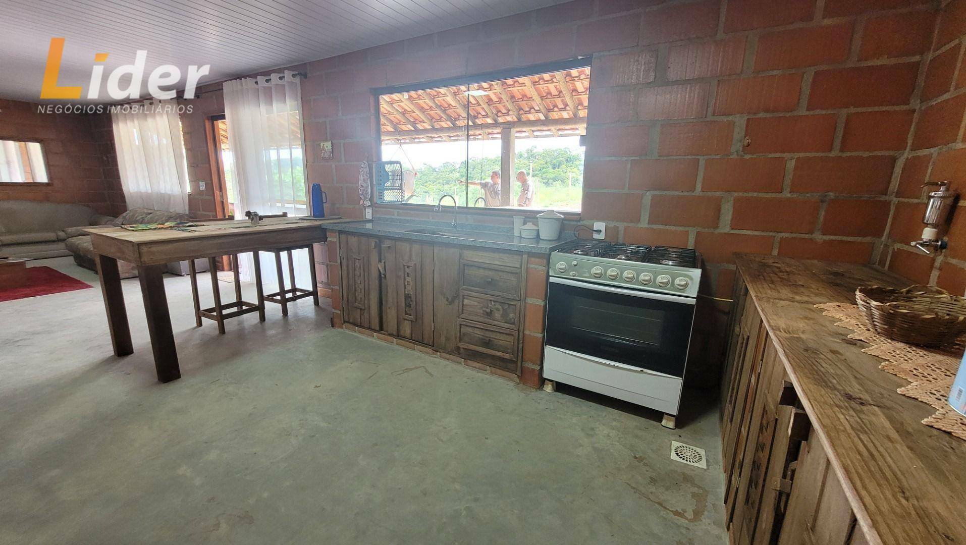 Casa de Condomínio à venda com 3 quartos, 220m² - Foto 9