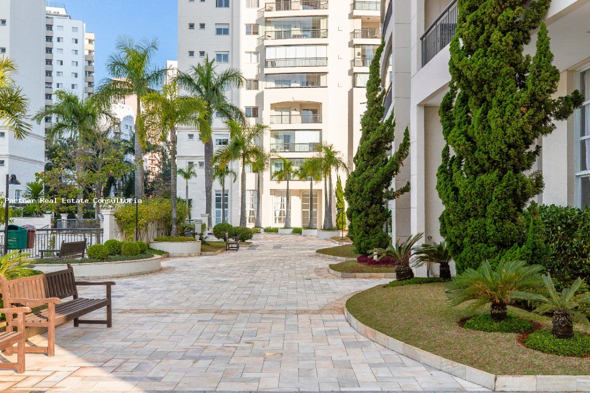 Cobertura à venda com 4 quartos, 311m² - Foto 4