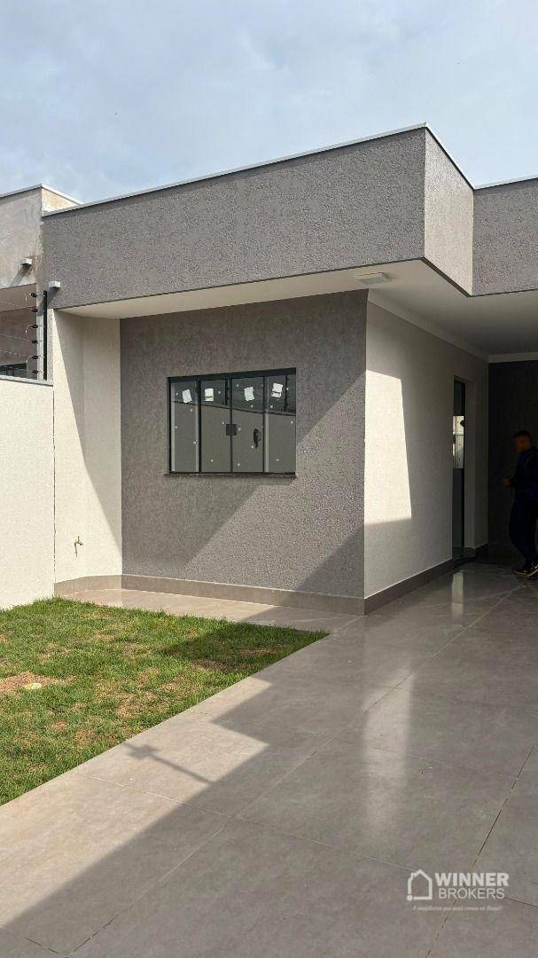 Casa à venda com 3 quartos, 75m² - Foto 2