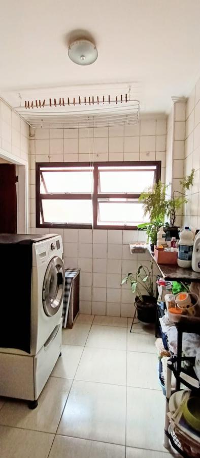 Apartamento à venda com 3 quartos, 110m² - Foto 8