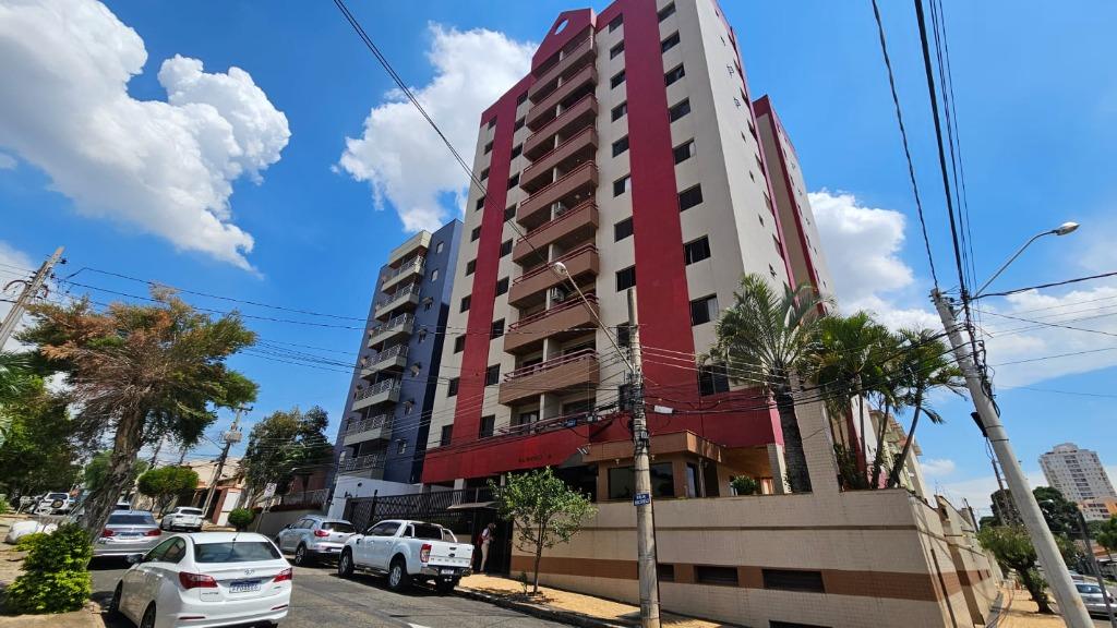 Apartamento à venda com 3 quartos, 98m² - Foto 1