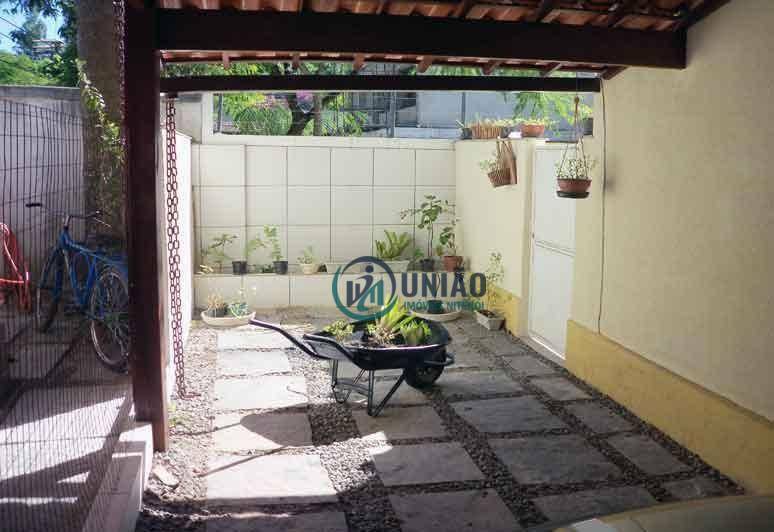 Casa de Condomínio à venda com 4 quartos, 150m² - Foto 16